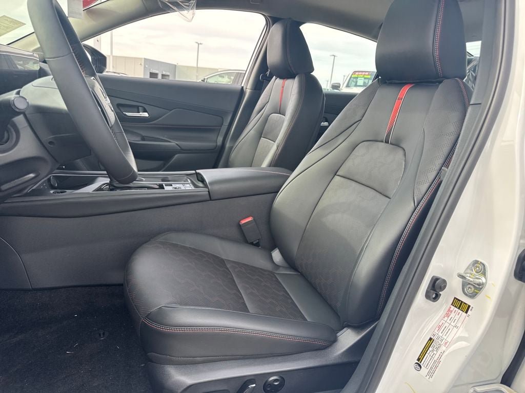 New 2026 Nissan Sentra SR w/ SR Premium Package FWD image 16