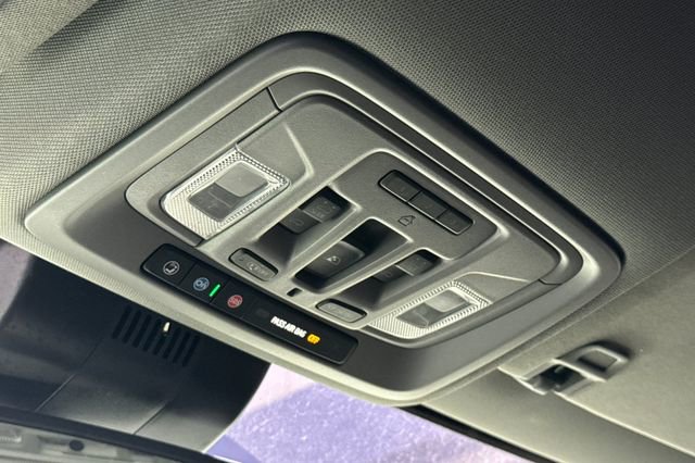 Used 2024 Chevrolet Silverado 2500 LTZ w/ LTZ Convenience Package image 24