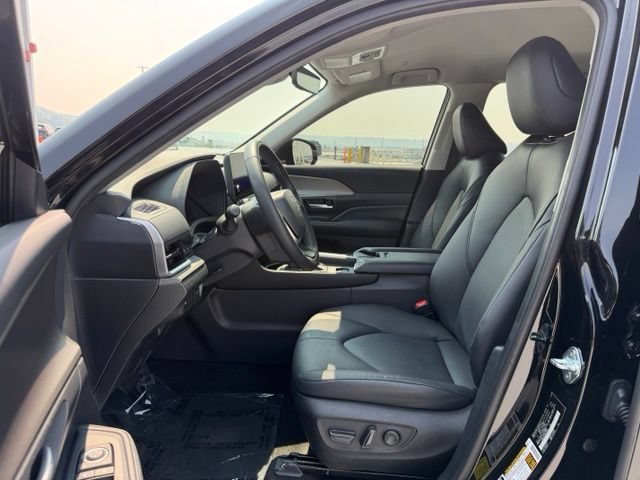 Certified 2024 Toyota Grand Highlander AWD image 14