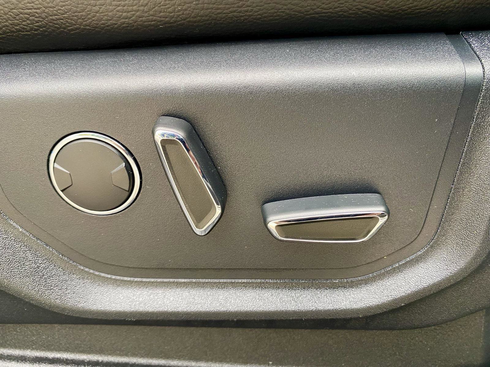 Used 2017 Ford F150 Lariat image 17