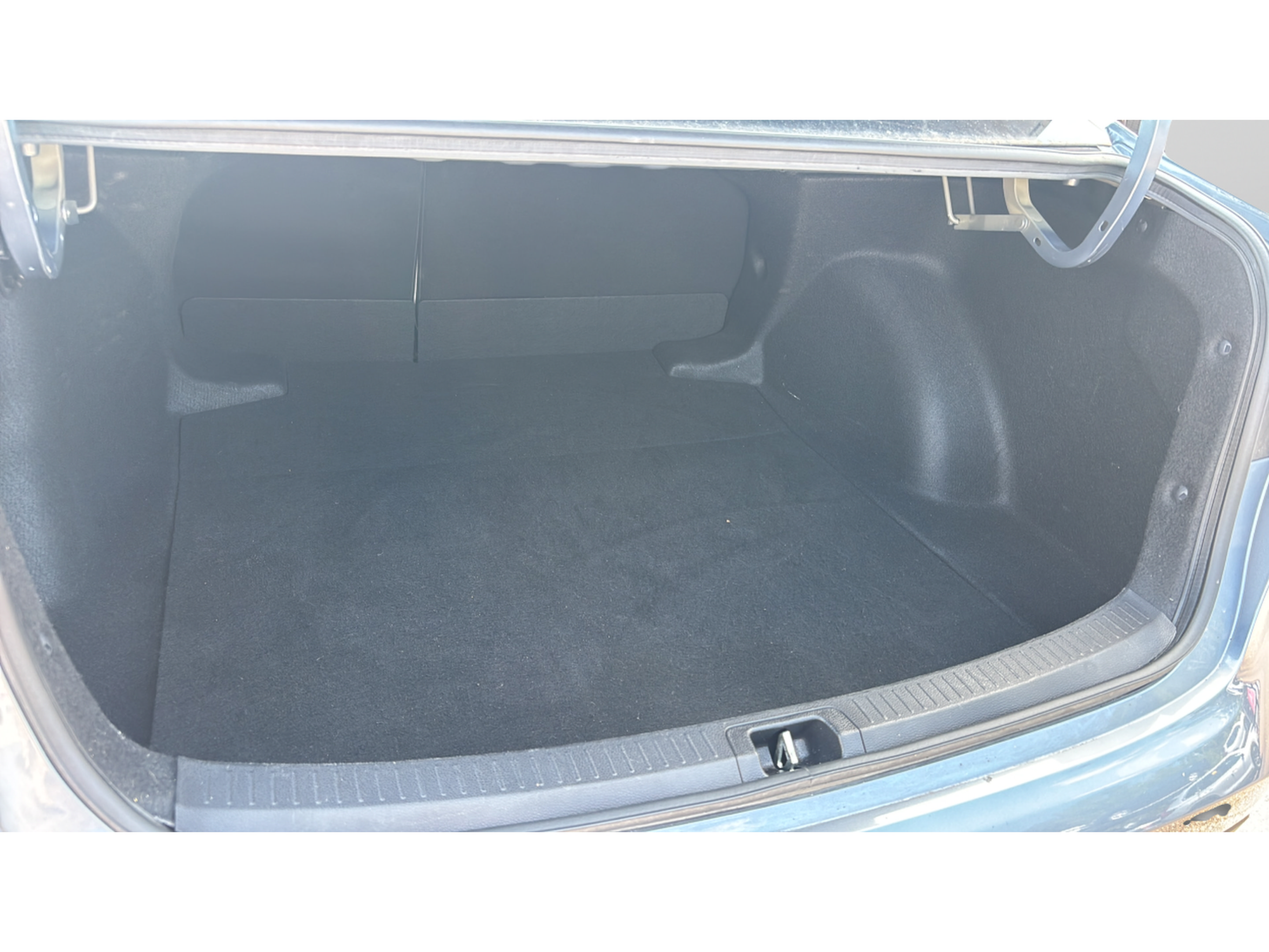 Used 2025 Toyota Corolla LE FWD image 14