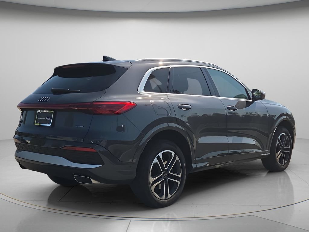 Certified 2025 Audi Q5 Premium w/ Convenience Package AWD/4WD image 7