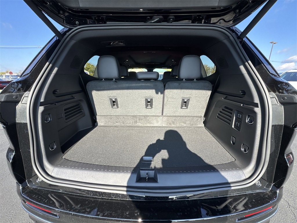 New 2026 Buick Enclave Avenir w/ Super Cruise Package image 25