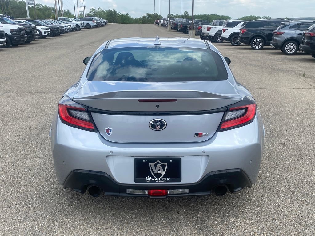 Used 2022 Toyota GR86 Premium w/ ALL Weather Mat Package (TMS) RWD image 5