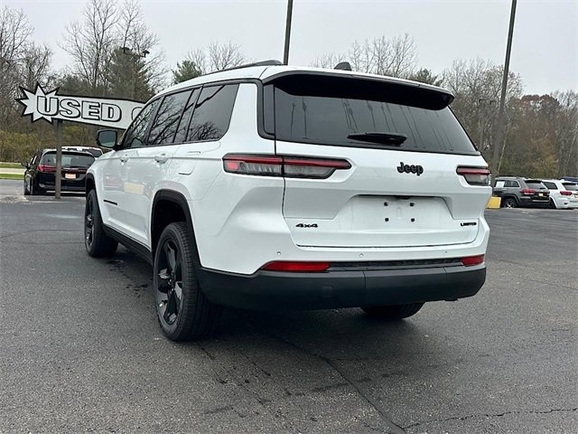 New 2025 Jeep Grand Cherokee L Limited w/ Black Appearance Package image 8