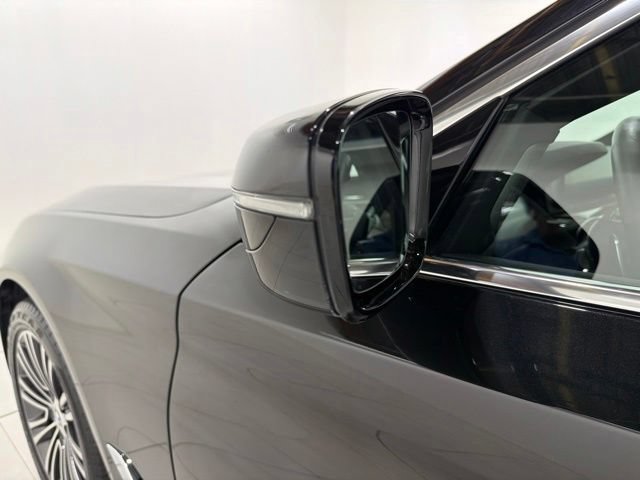 Used 2020 BMW 540i xDrive w/ Premium Package AWD/4WD image 9