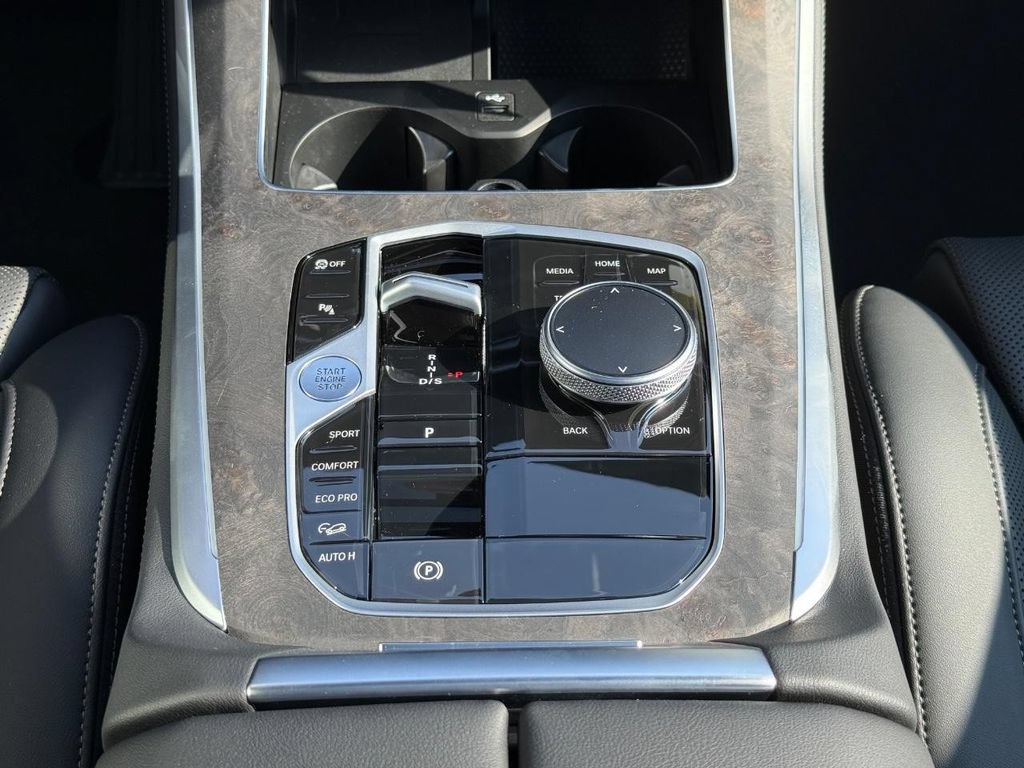 New 2026 BMW X5 xDrive40i AWD/4WD image 8