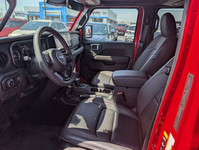 Used 2024 Jeep Wrangler Unlimited Rubicon image 12