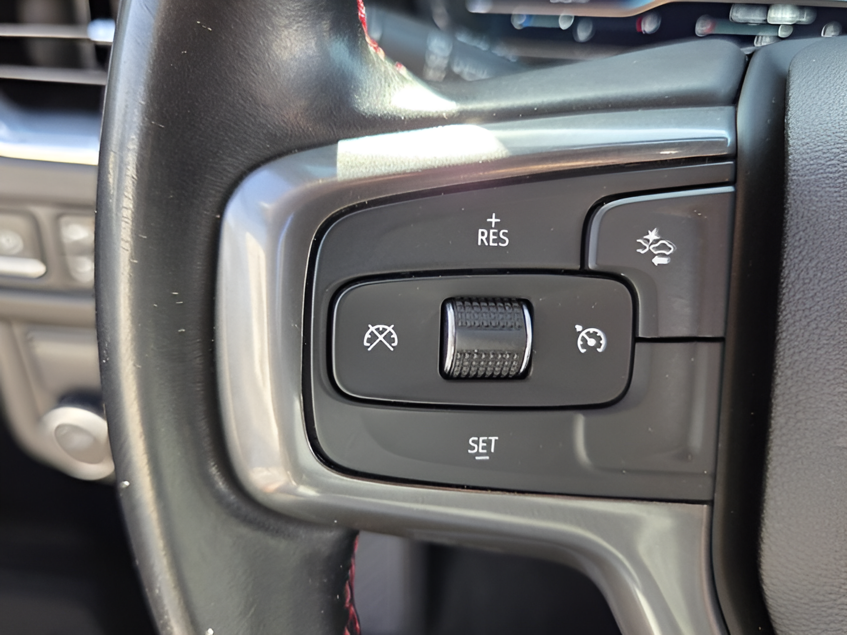 Certified 2022 Chevrolet Tahoe RST RWD image 24