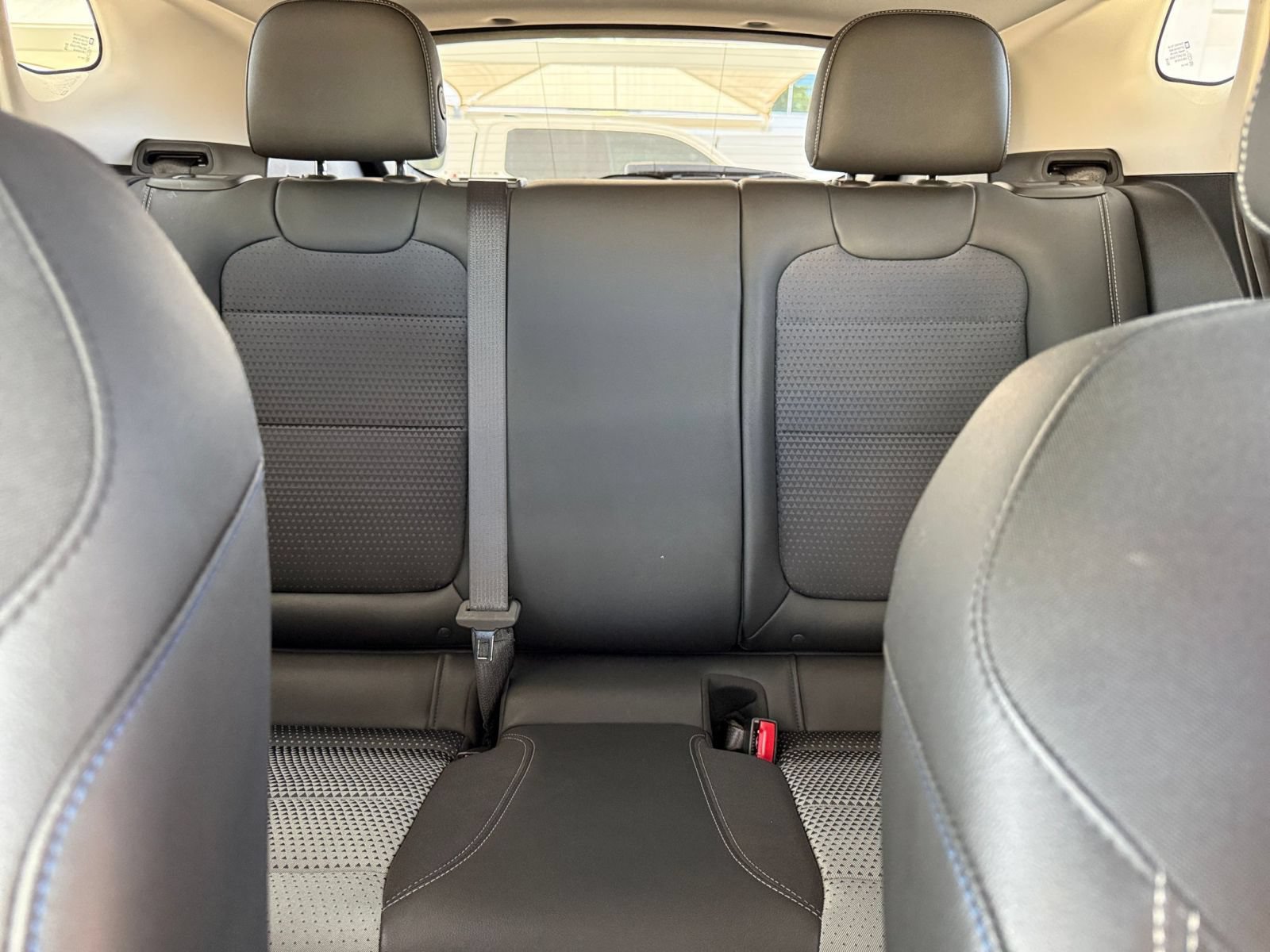 Used 2025 Chevrolet Trax LT FWD image 38
