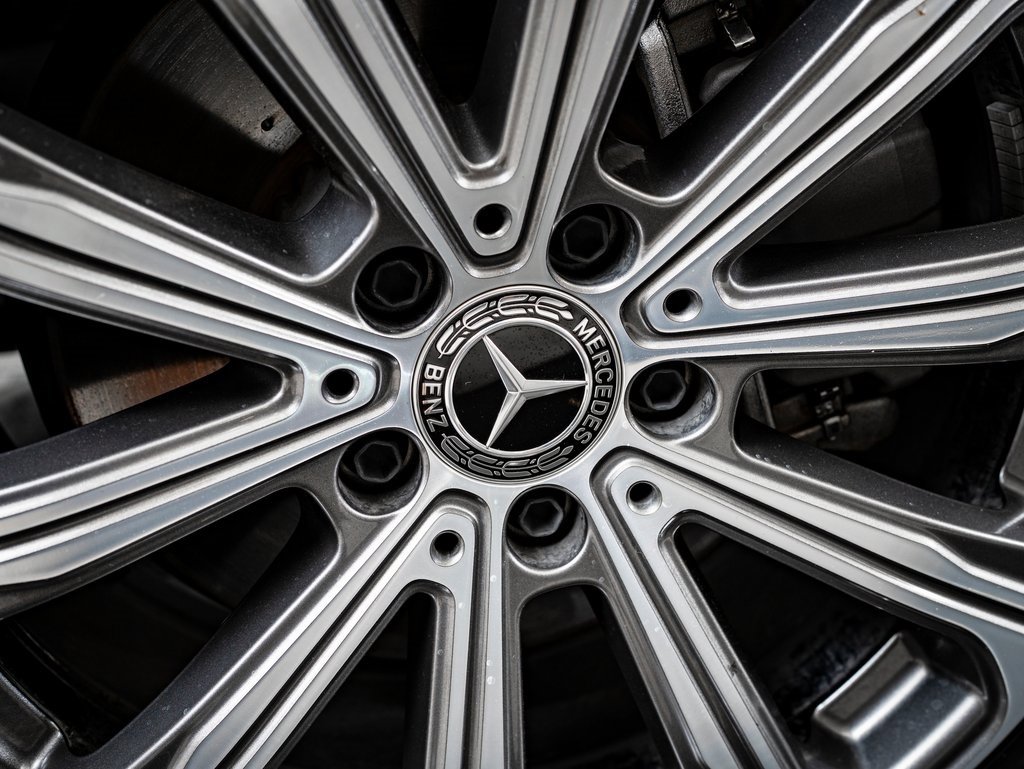 Certified 2025 Mercedes-Benz GLC 300 4MATIC image 8