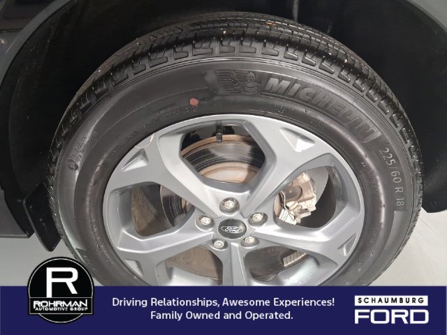 Used 2023 Ford Escape ST-Line w/ Tech Pack #1 AWD/4WD image 5