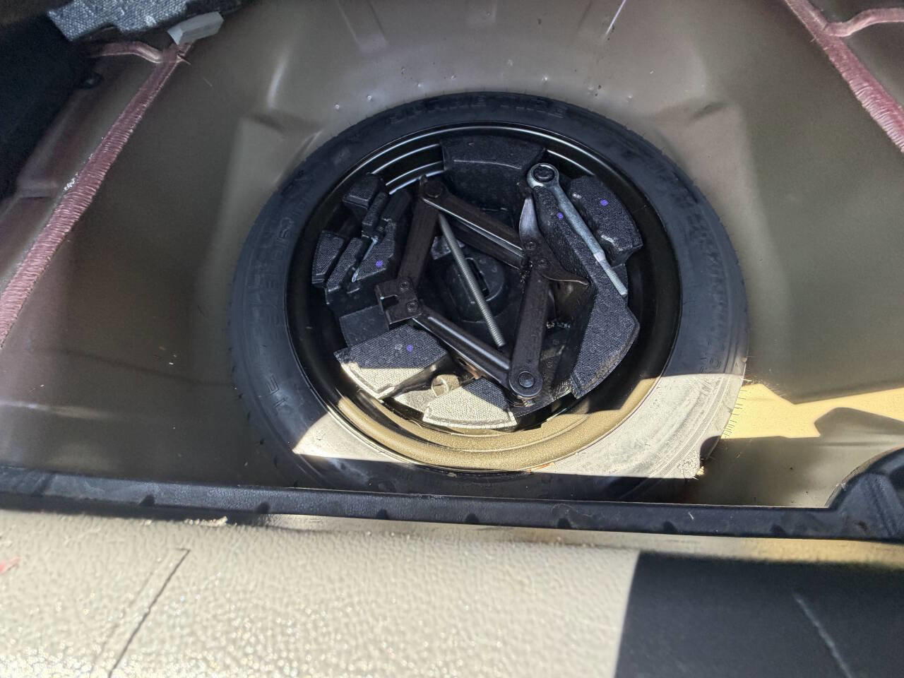 Used 2017 Subaru Impreza 2.0i image 4