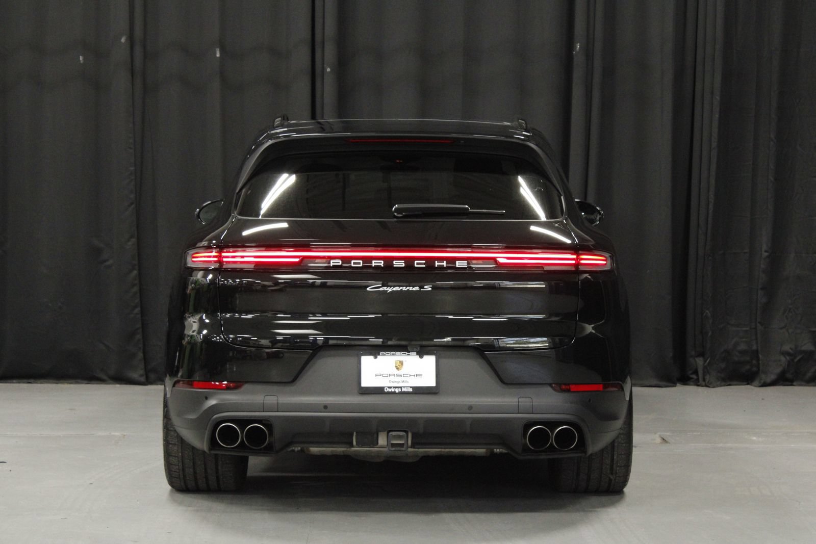 Certified 2024 Porsche Cayenne S AWD/4WD image 4