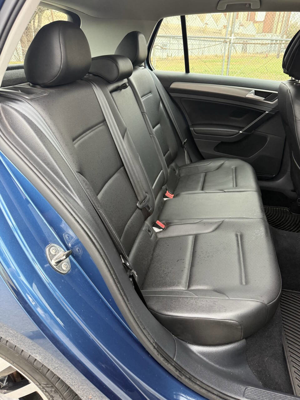 Used 2016 Volkswagen Golf SE FWD image 15