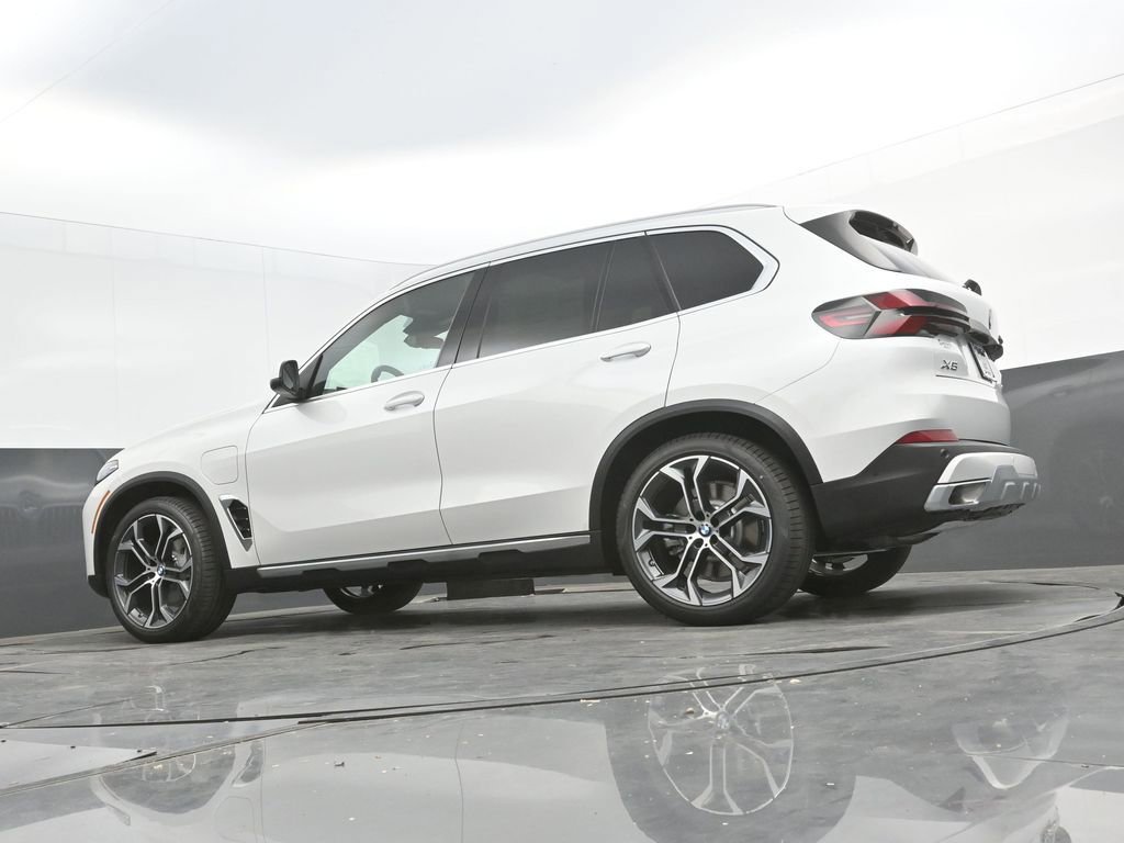 New 2026 BMW X5 xDrive50e AWD/4WD image 48