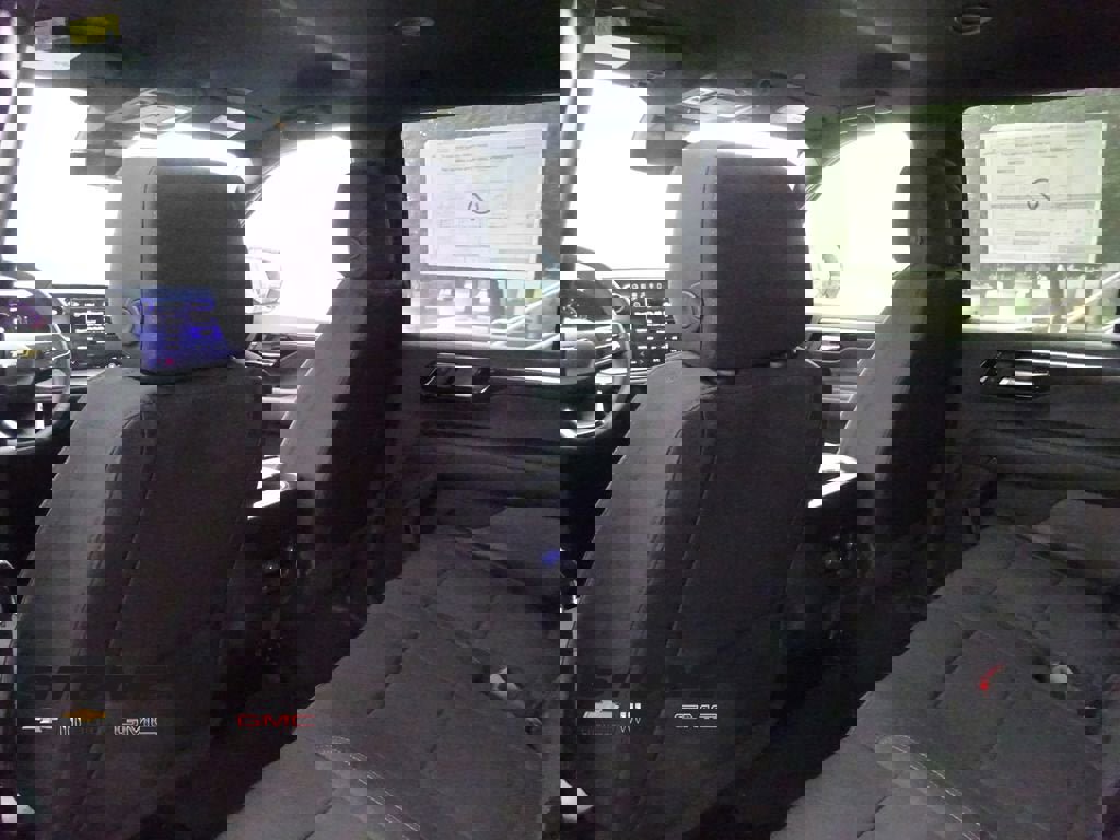 New 2026 Chevrolet Tahoe LS image 19