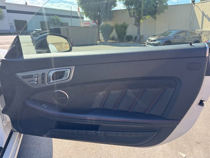 Used 2017 Mercedes-Benz SLC 43 AMG image 28