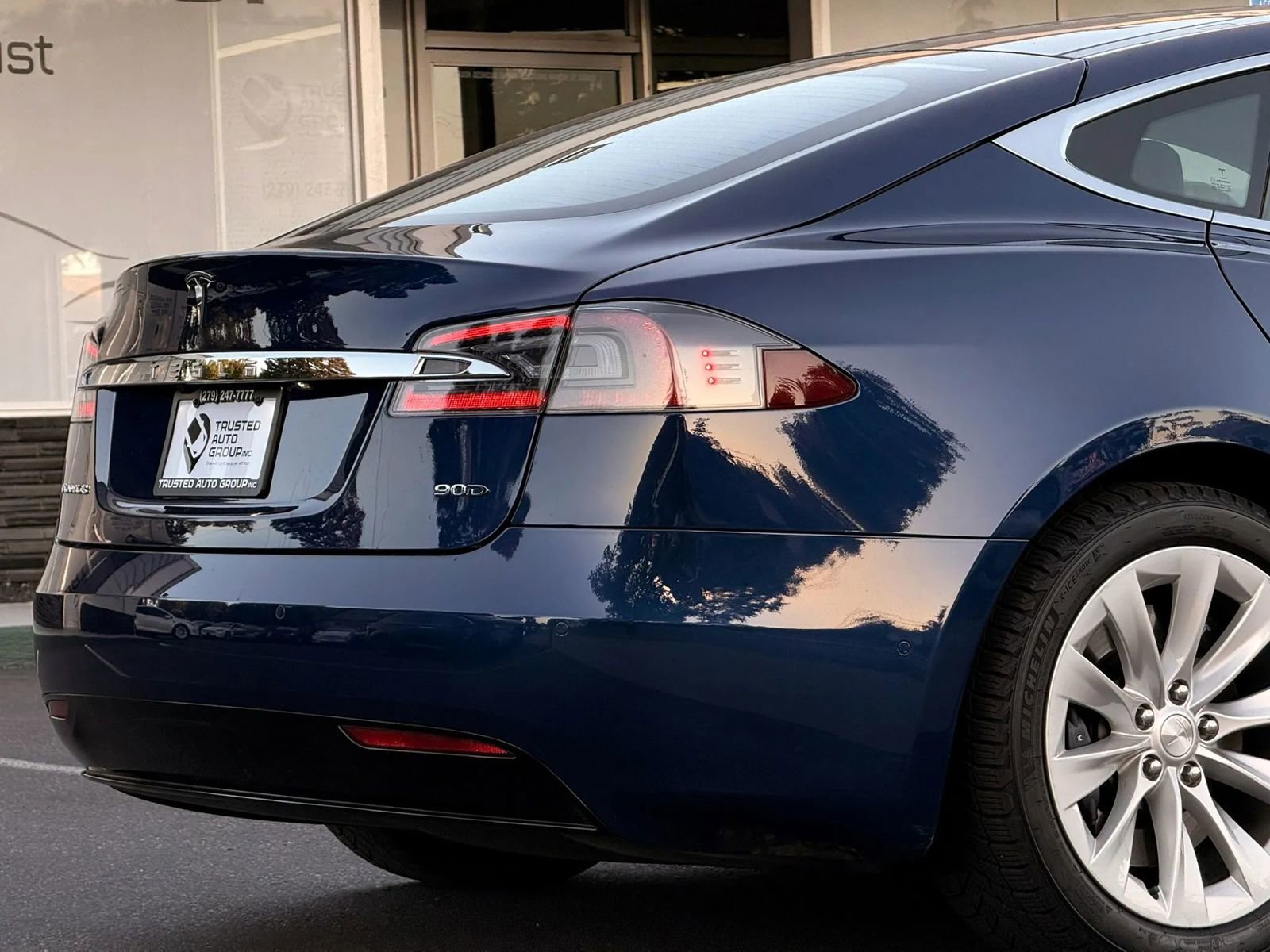 Used 2016 Tesla Model S 90D AWD/4WD image 9