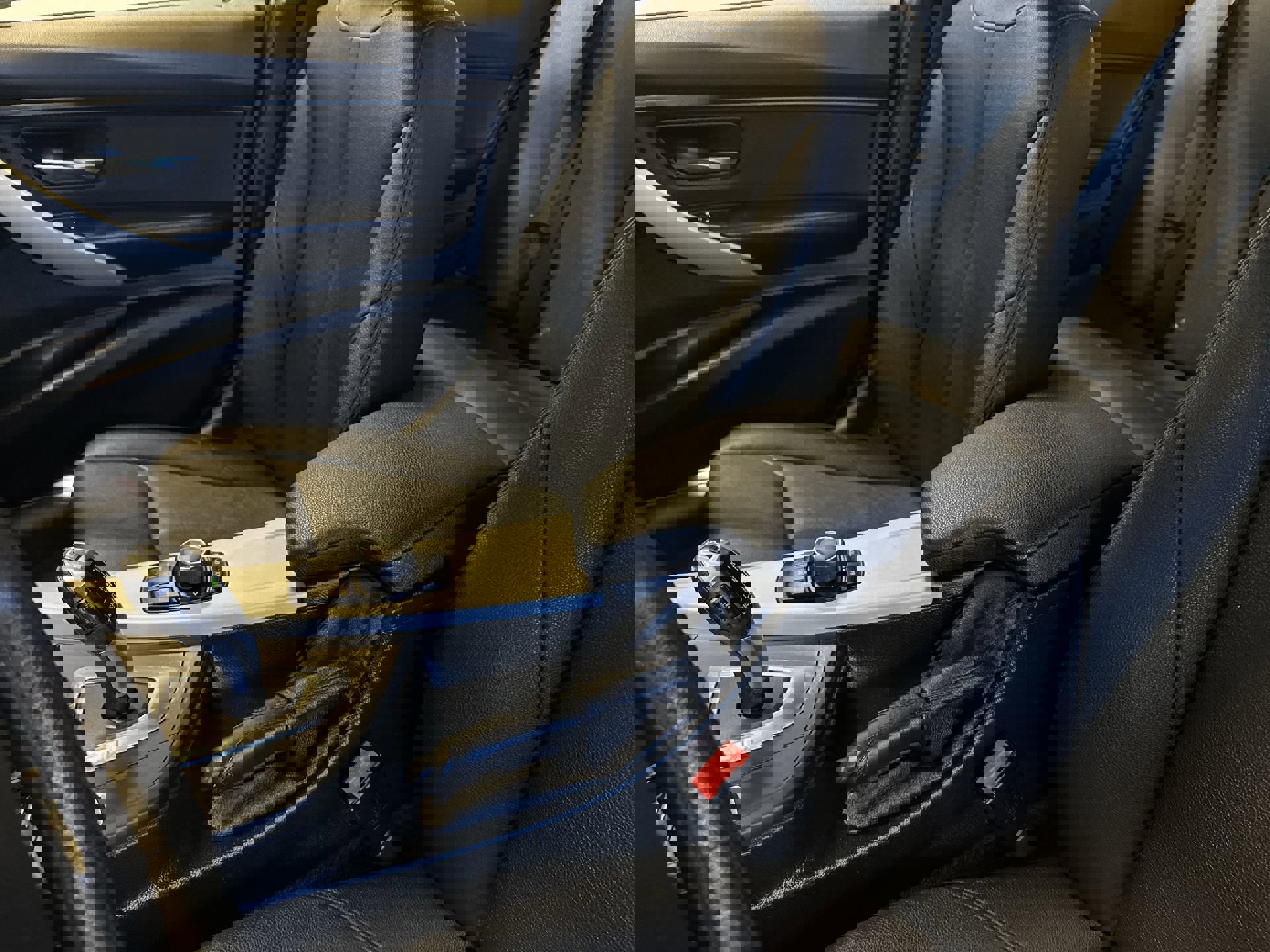 Used 2018 BMW 320i xDrive Sedan image 20