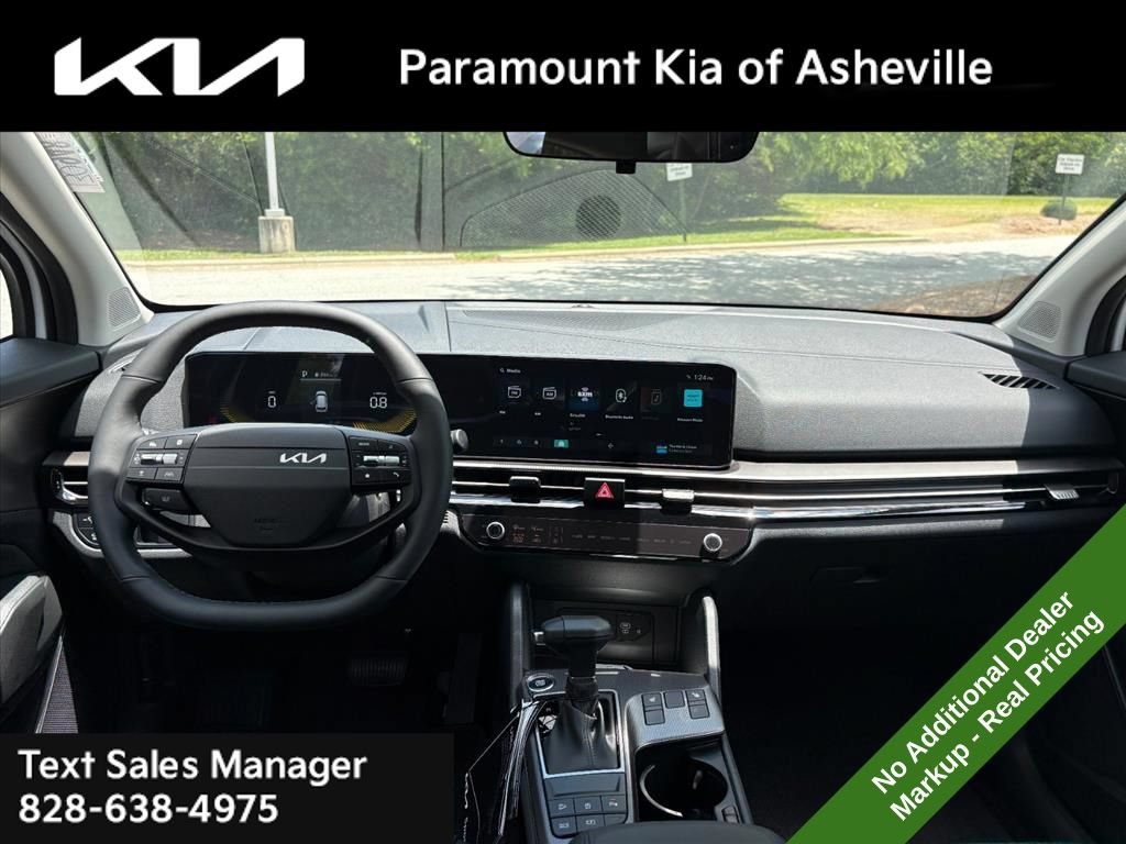 New 2026 Kia Sportage EX FWD image 7
