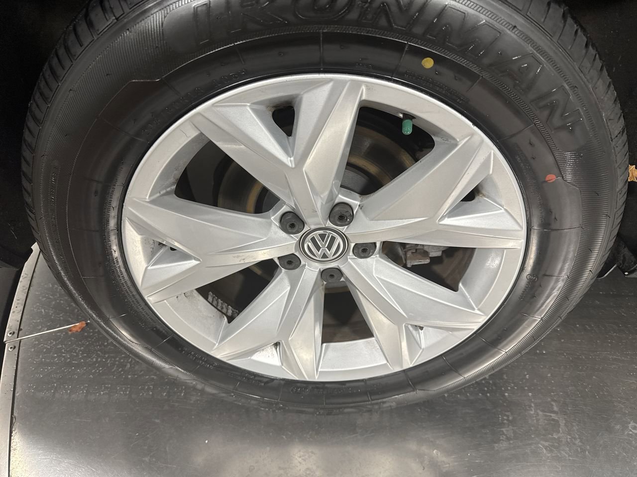 Used 2019 Volkswagen Atlas SE image 13