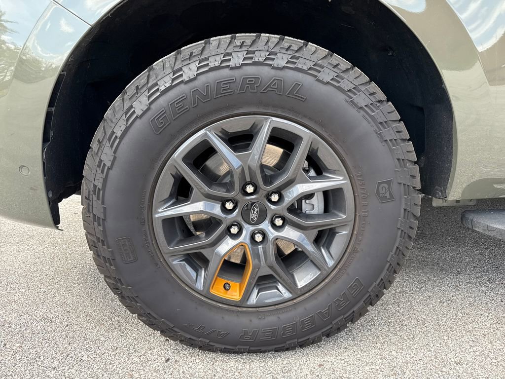 Used 2025 Ford Expedition Tremor image 11