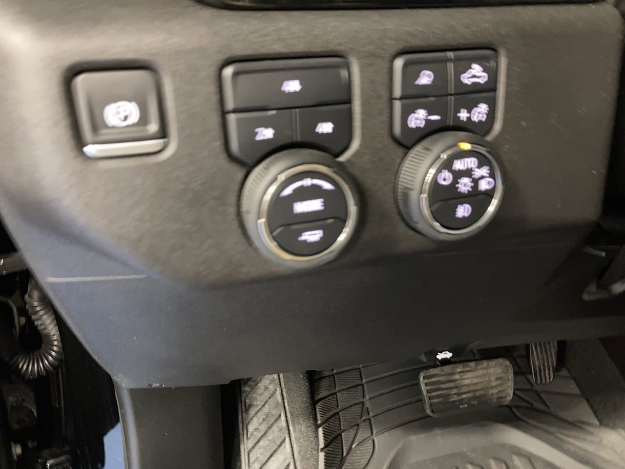Used 2024 Chevrolet Silverado 2500 LT w/ All Star Edition AWD/4WD image 16