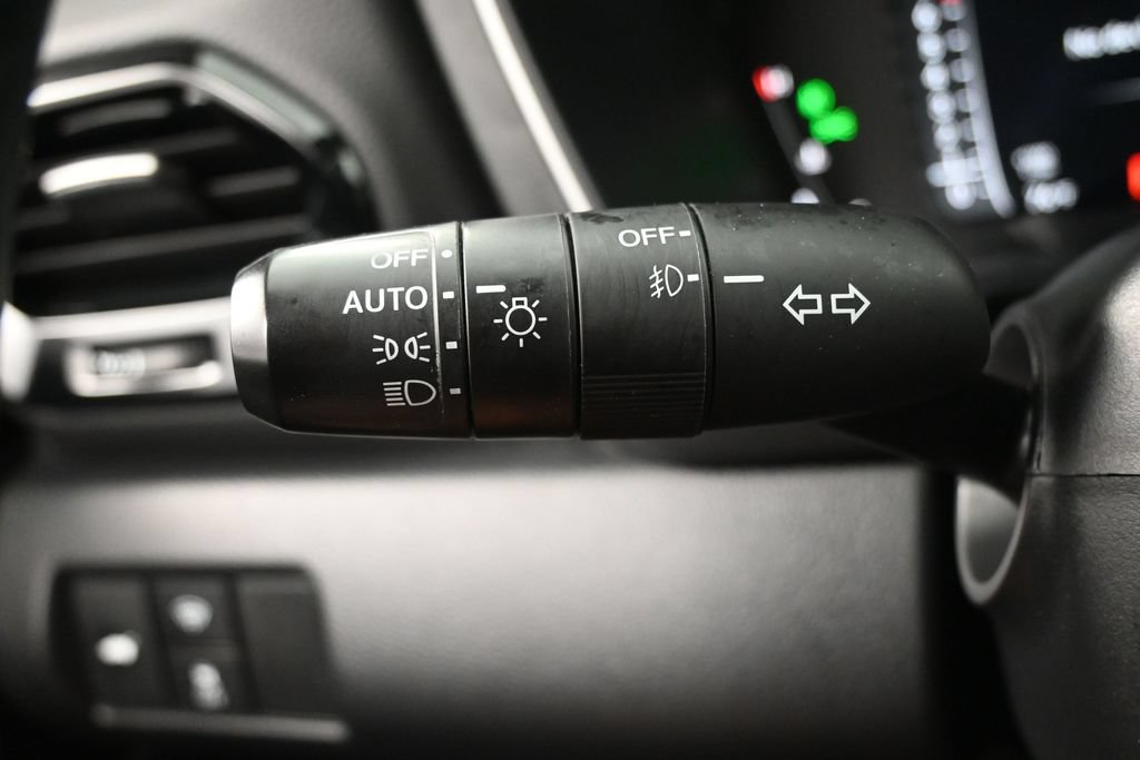 Used 2023 Honda Pilot Elite image 21