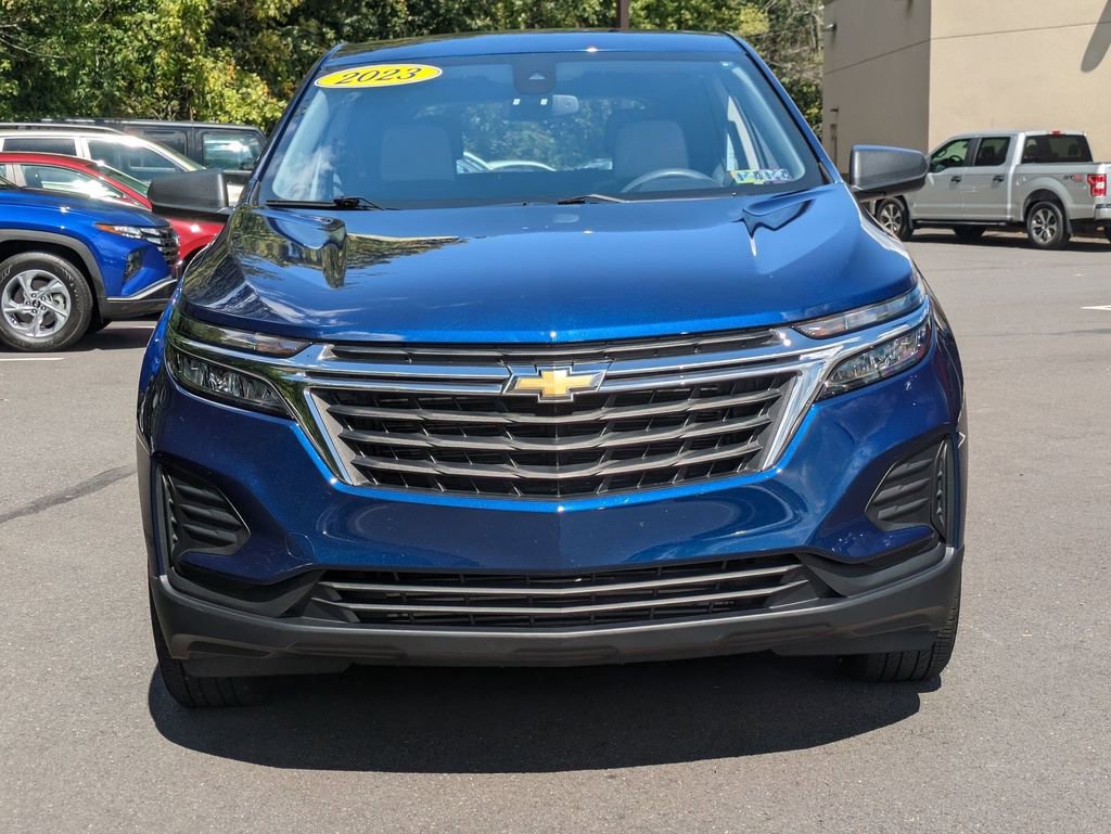 Used 2023 Chevrolet Equinox LS image 2