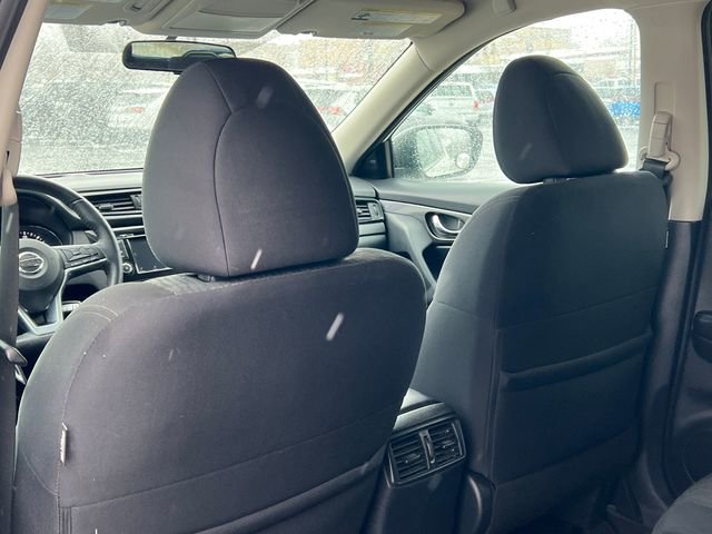 Used 2020 Nissan Rogue SV image 29