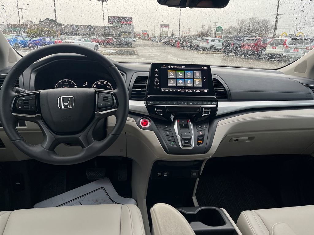 Used 2025 Honda Odyssey EX-L image 13