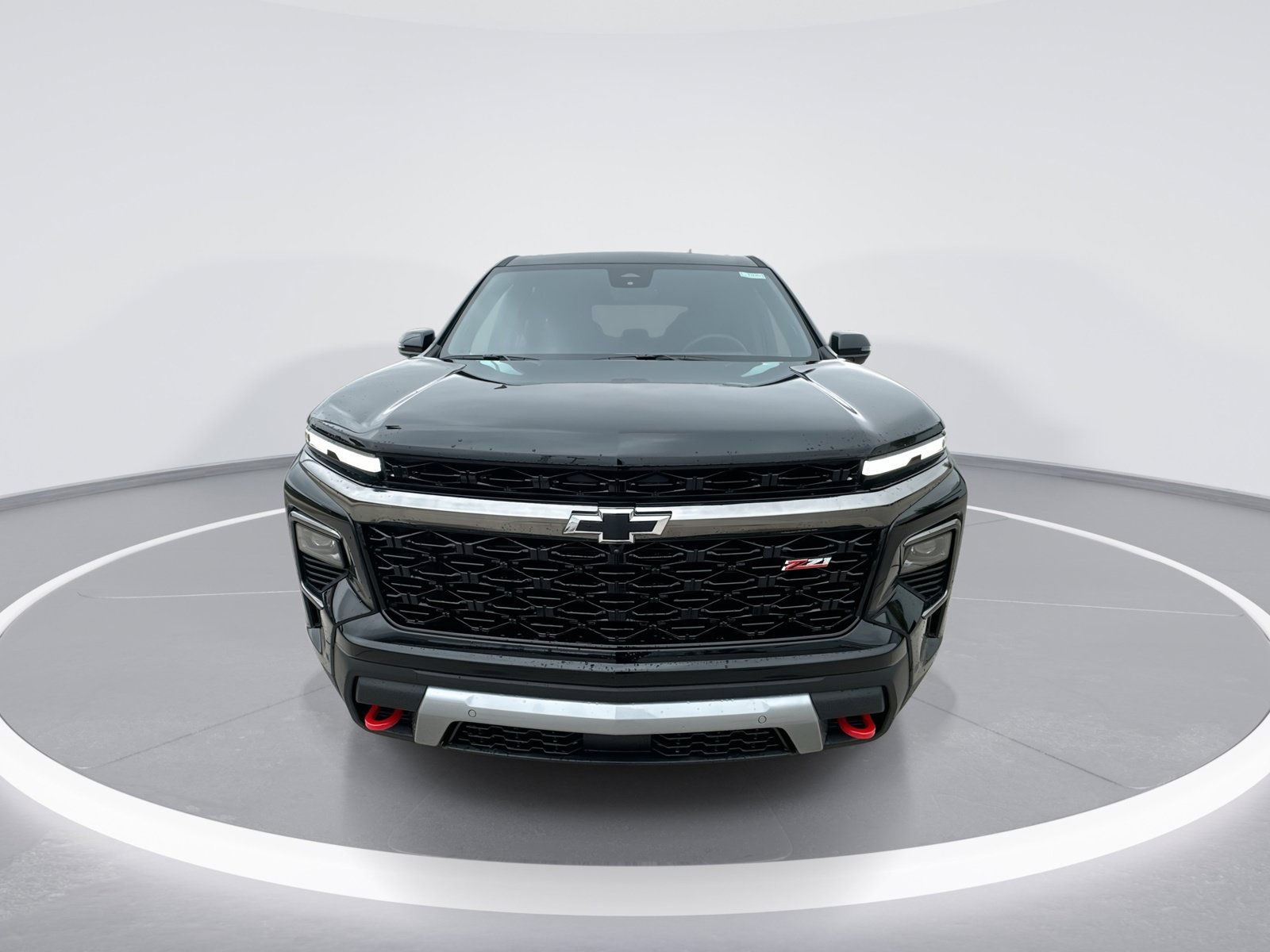 New 2026 Chevrolet Traverse Z71 w/ Enhanced Driving Package AWD/4WD image 3