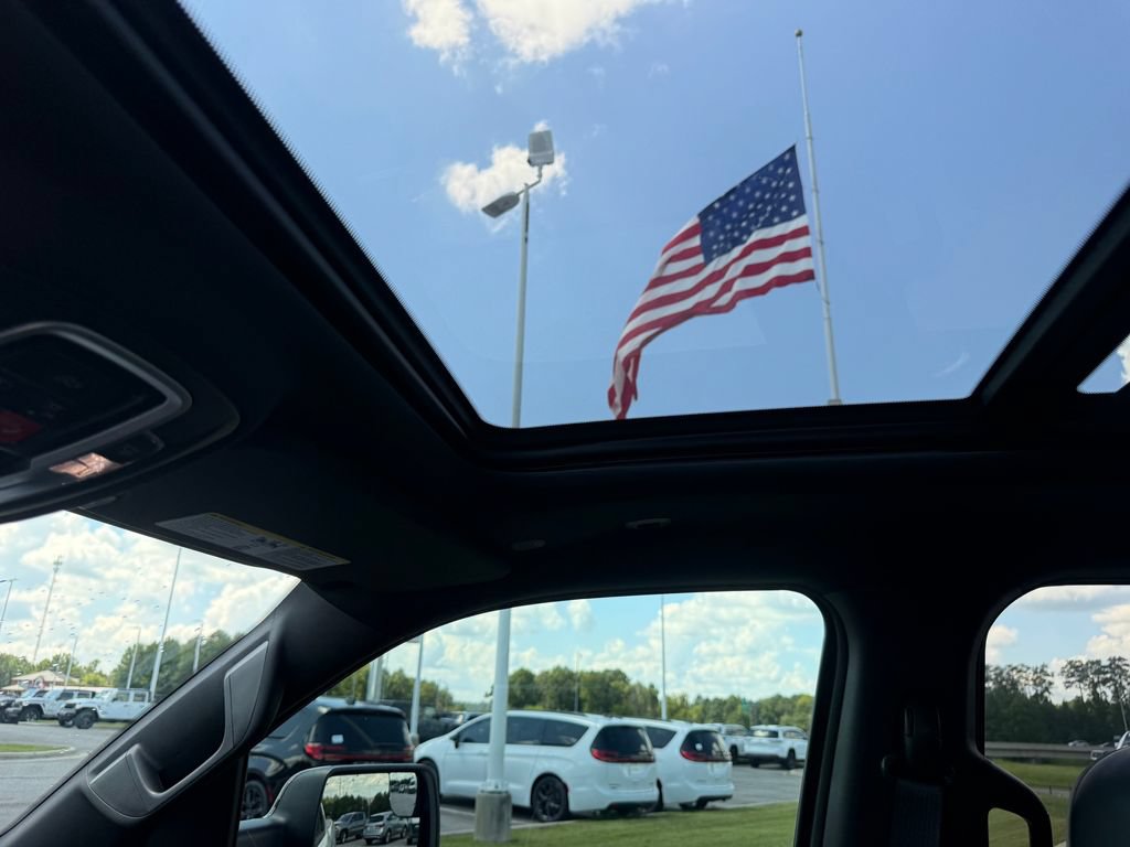 New 2026 RAM 1500 Laramie w/ Night Edition AWD/4WD image 17