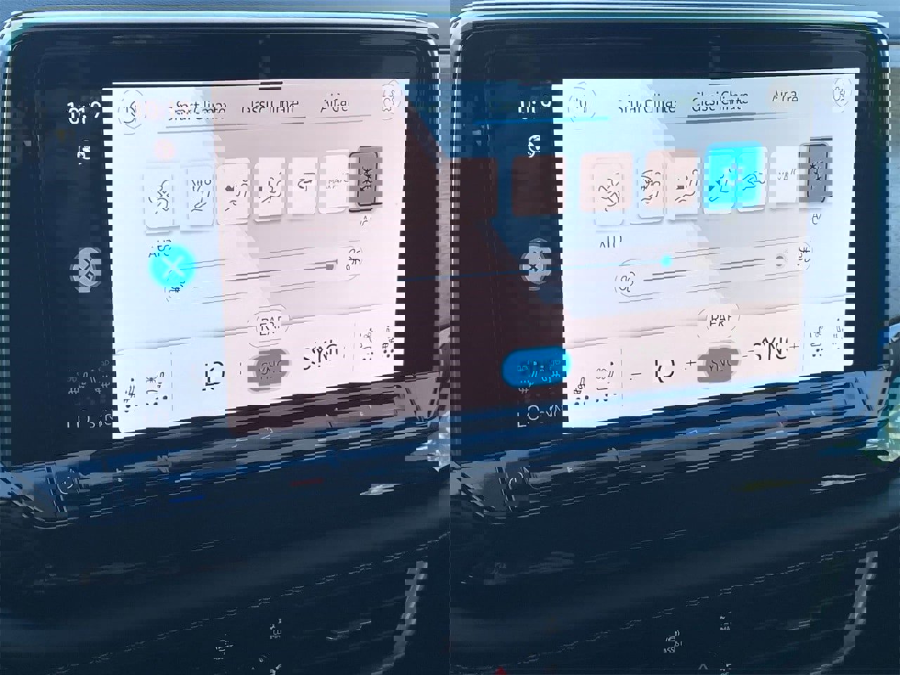 New 2026 Volkswagen Atlas SE image 24