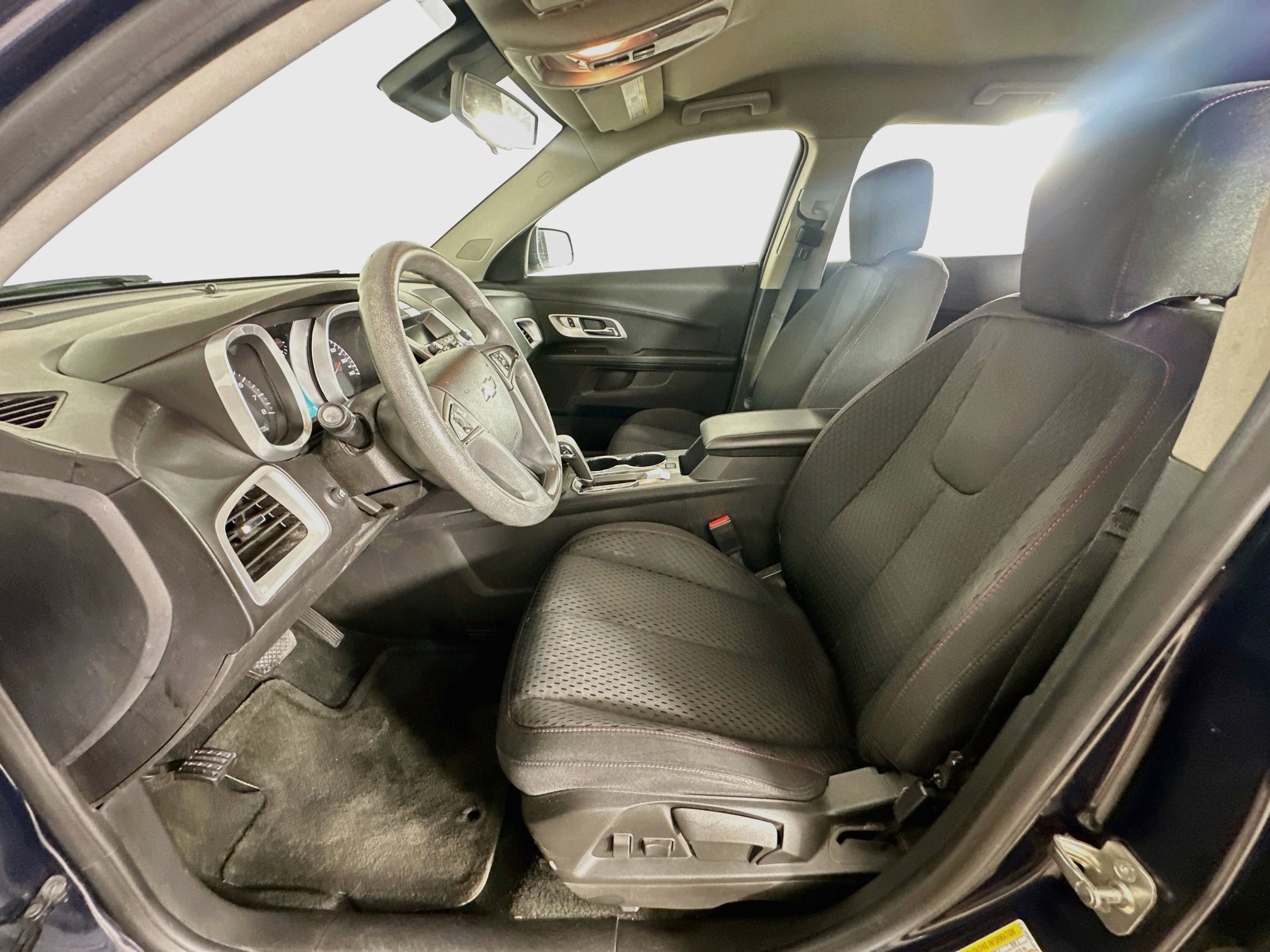 Used 2015 Chevrolet Equinox LS AWD/4WD image 13
