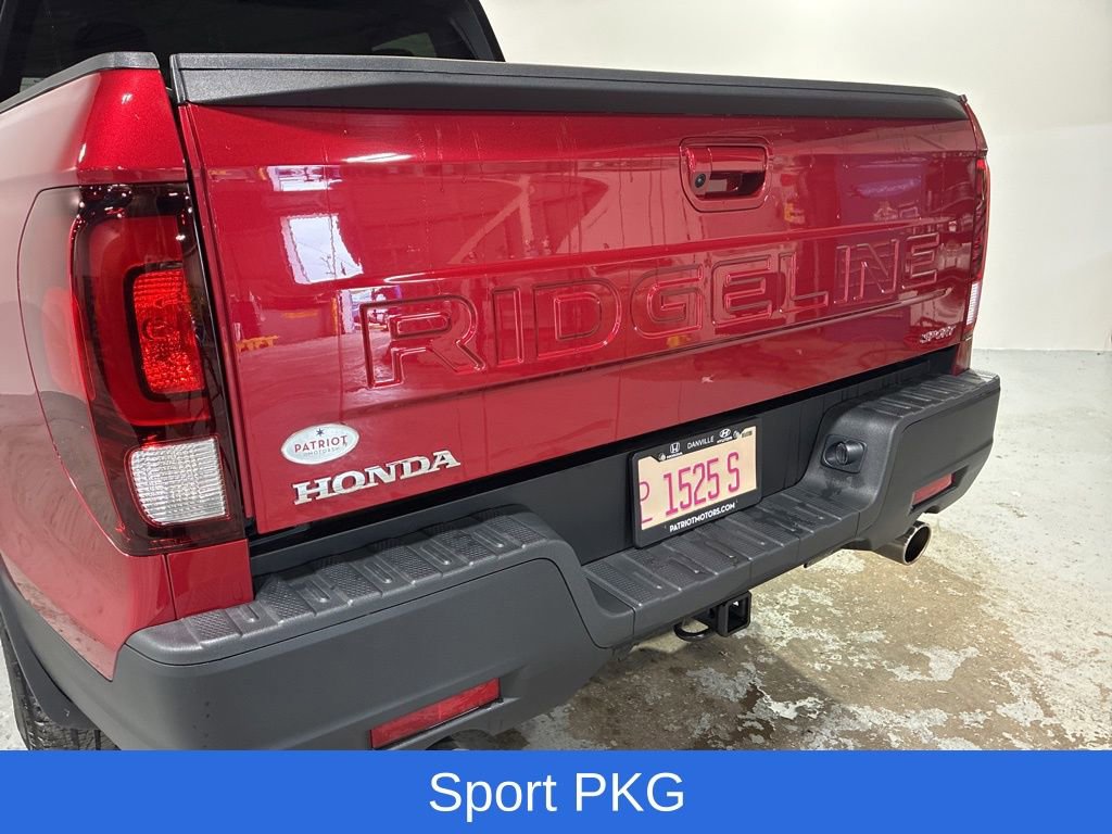 Used 2024 Honda Ridgeline Sport image 11