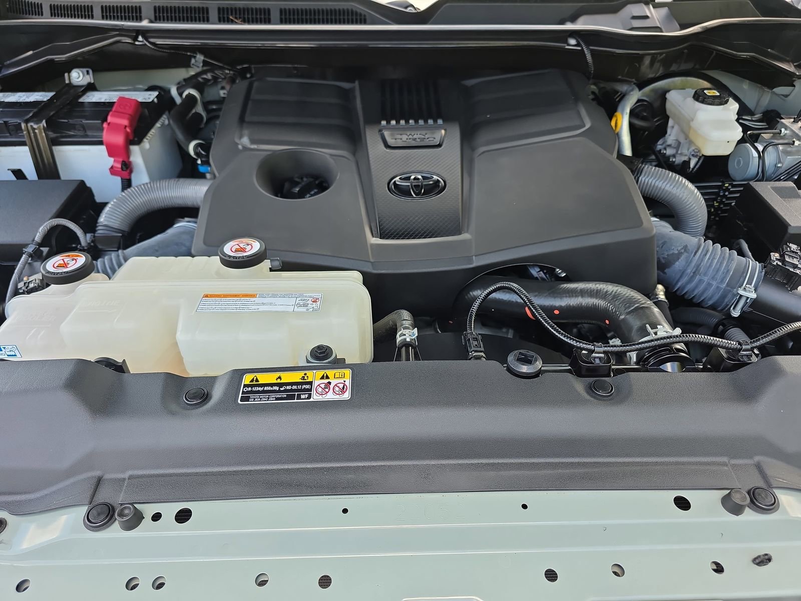 Used 2024 Toyota Tundra SR5 w/ SR5 Convenience Package AWD/4WD image 28