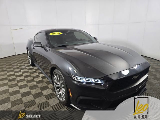 Used 2024 Ford Mustang Premium RWD image 10