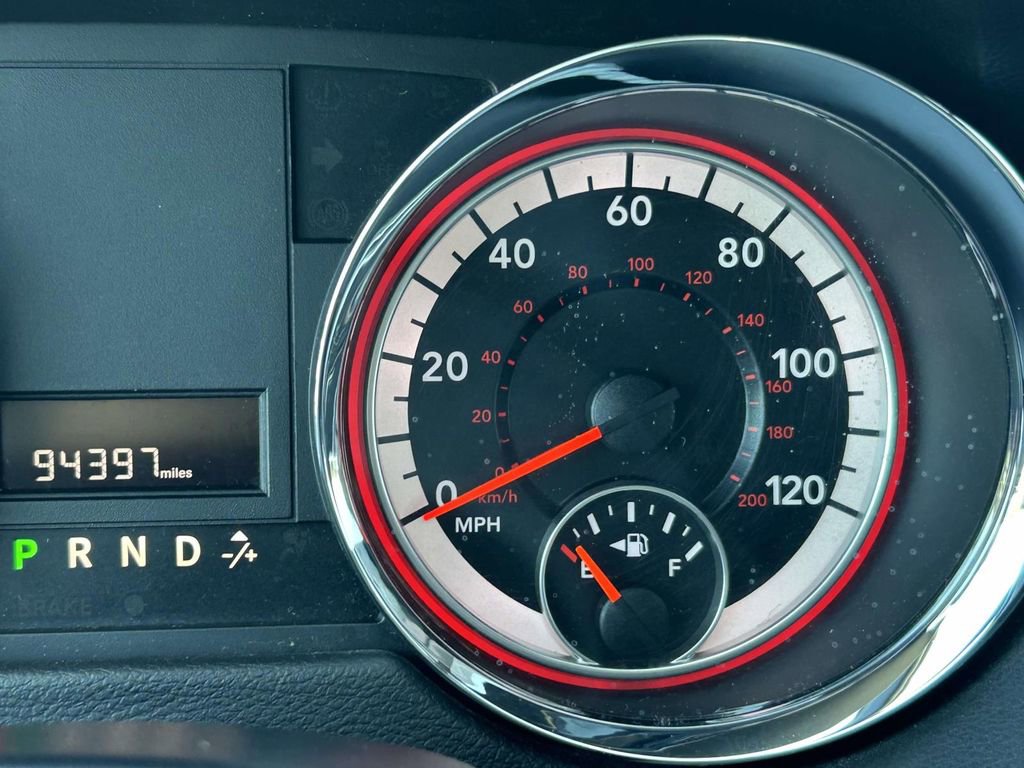 Used 2020 Dodge Grand Caravan SXT FWD image 22