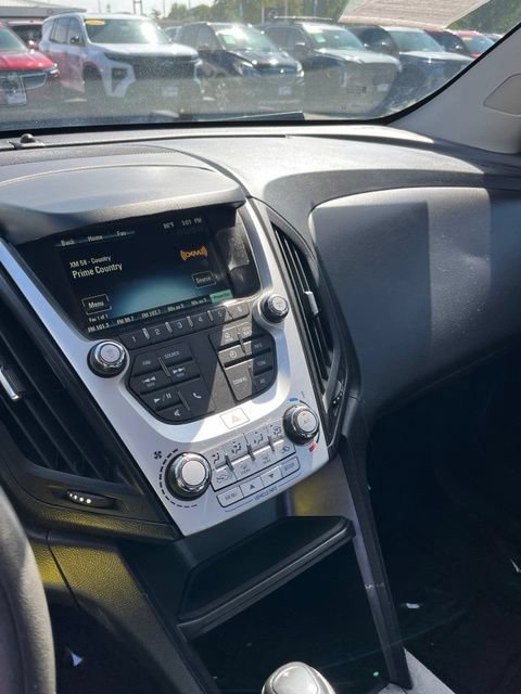 Used 2017 Chevrolet Equinox LS FWD image 14