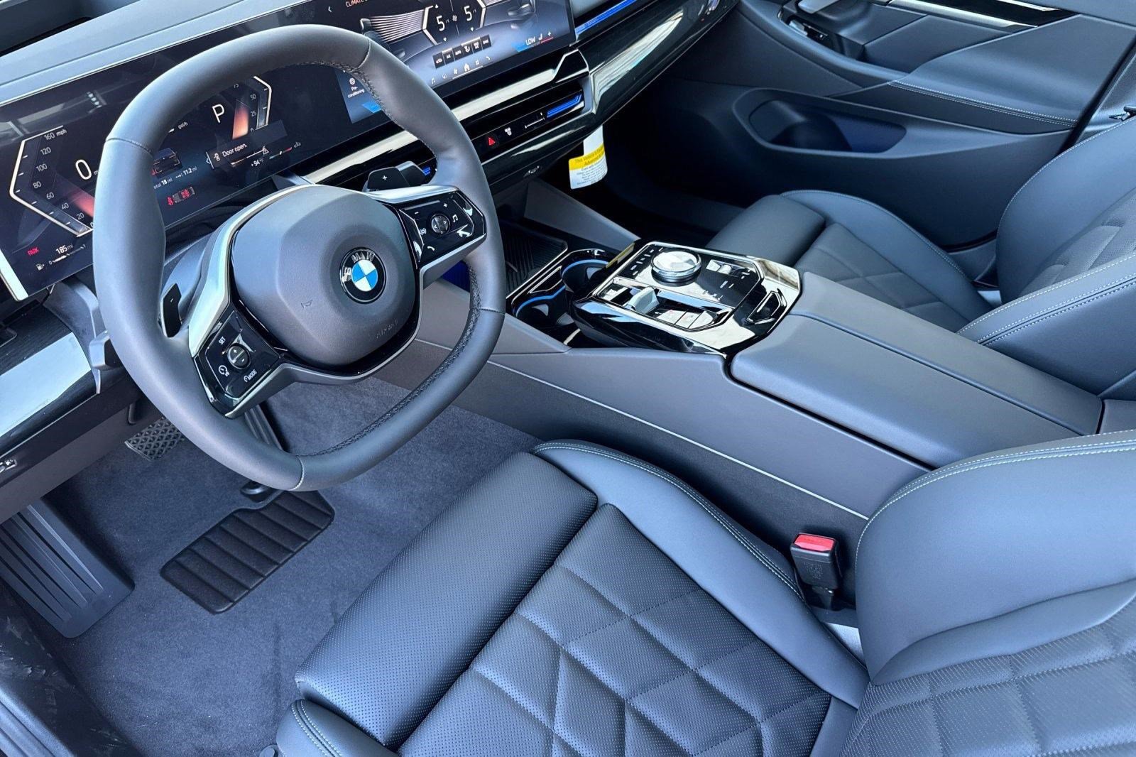 Used 2026 BMW 530i w/ Premium Package RWD image 4