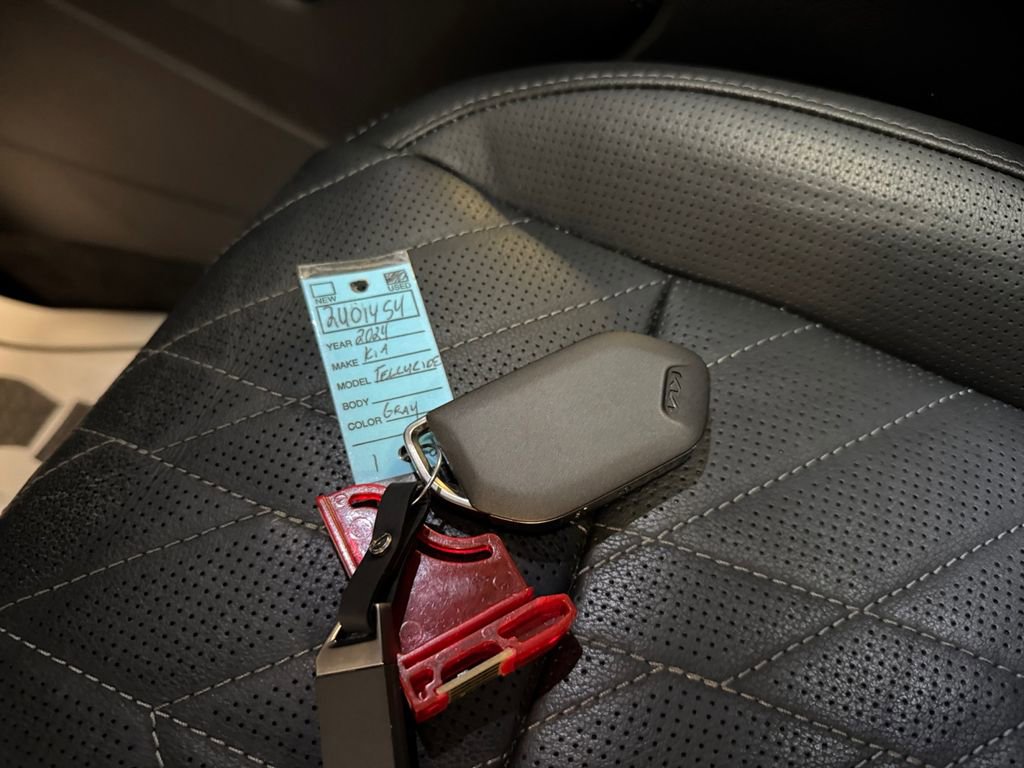 Used 2024 Kia Telluride EX X-Line image 32