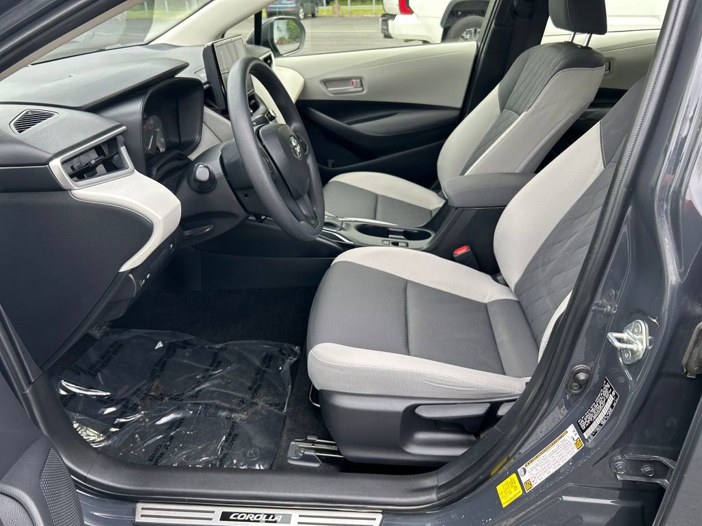 Used 2024 Toyota Corolla LE AWD/4WD image 17