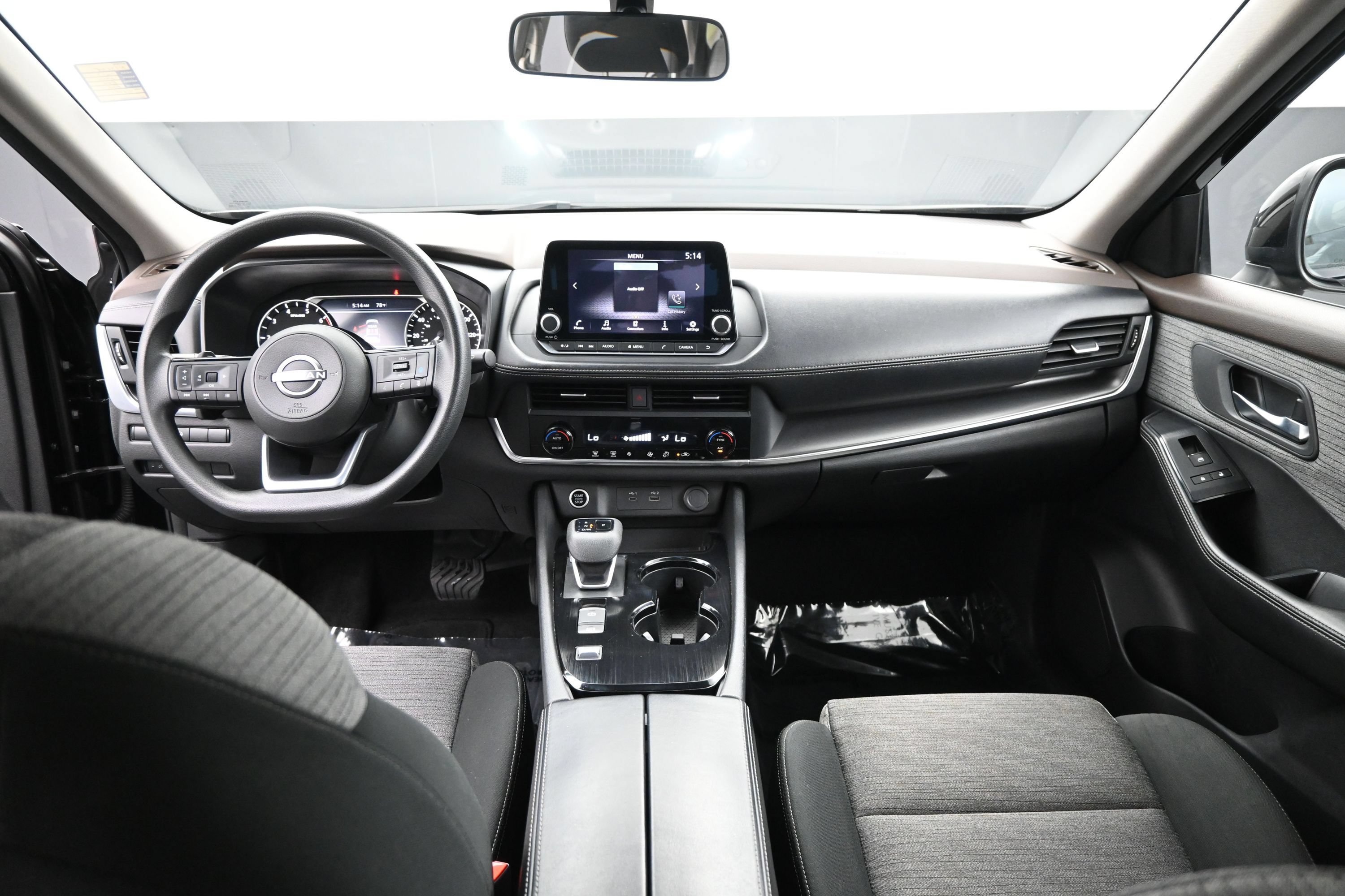 Used 2023 Nissan Rogue SV FWD image 19
