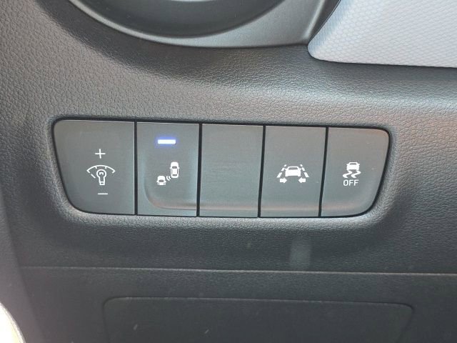 Used 2021 Hyundai Kona SEL image 9