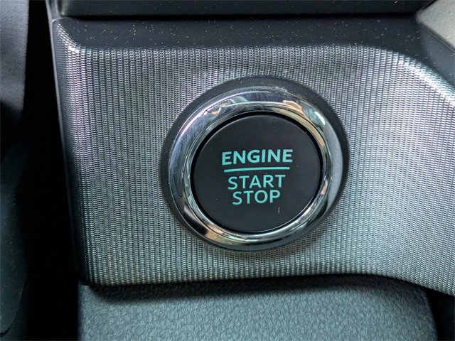 Used 2025 Ford F350 Platinum w/ FX4 Off-Road Package image 31