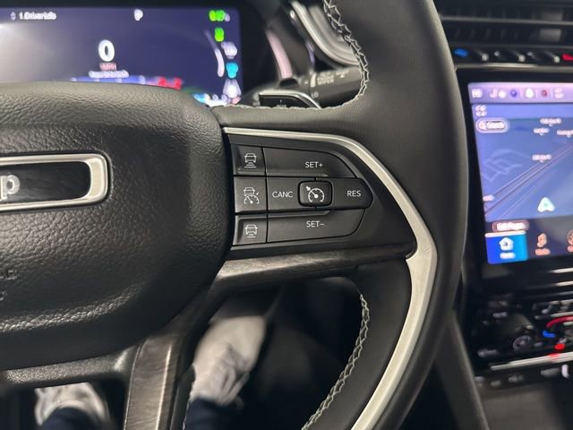 Used 2023 Jeep Grand Cherokee 4WD 4xe w/ Luxury Tech Group II image 36