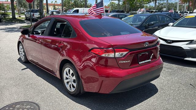 Certified 2025 Toyota Corolla LE FWD image 5