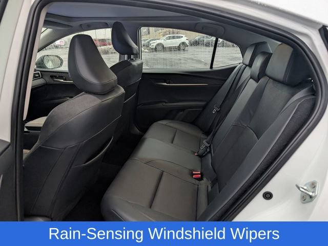 Used 2025 Toyota Camry XLE w/ Premium Plus Package image 10